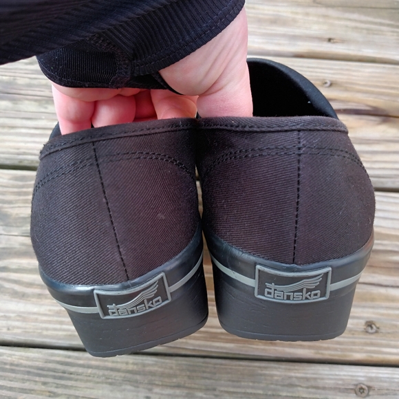 Dansko Volley Clogs Slip Resistant Black Vegan Professional Work Women's Size 37 - Picture 9 of 15